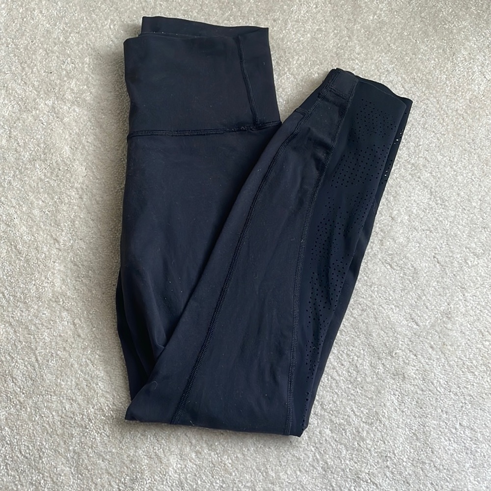 Black lulu lemon leggings
